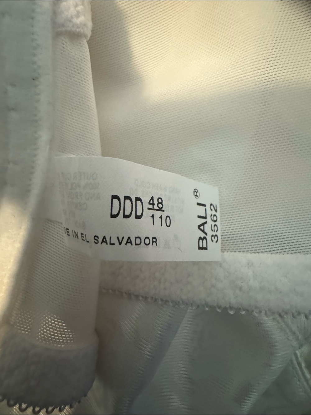 TWO Bali Minimizer Underwire Bras - White - Picture 4 of 5